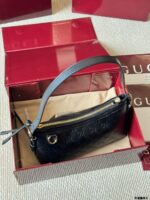 Gucci Emblem Full Leather Collection Classic Gg Embossed Women'S Underarm Bag - Image 6