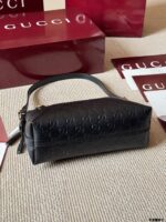 Gucci Emblem Full Leather Collection Classic Gg Embossed Women'S Underarm Bag - Image 7