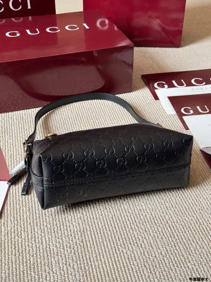 Gucci Emblem Full Leather Collection Classic Gg Embossed Women'S Underarm Bag - Image 7