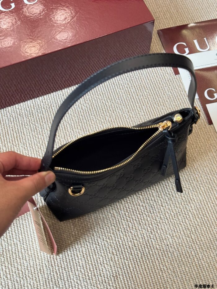 Gucci Emblem Full Leather Collection Classic Gg Embossed Women'S Underarm Bag - Image 9