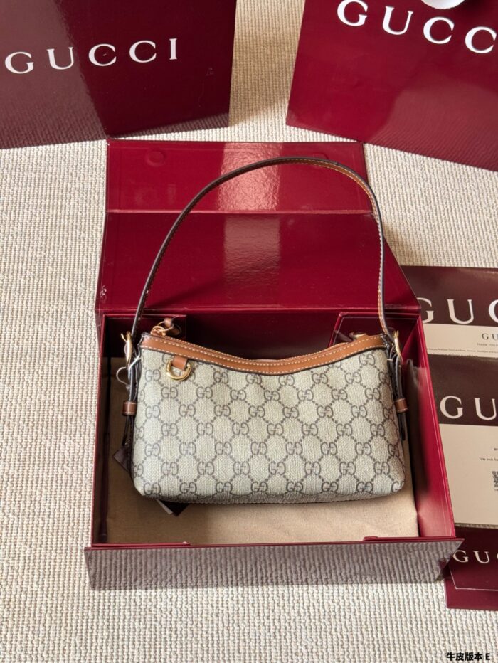 Gucci Emblem Full Leather Collection Classic Gg Embossed Women'S Underarm Bag - Image 13