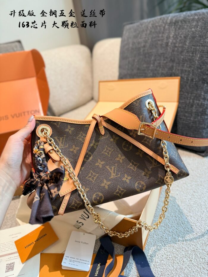 Louis Vuitton Carryall Bb Upgrade Edition Gold Chain Design Charming Style - Image 5