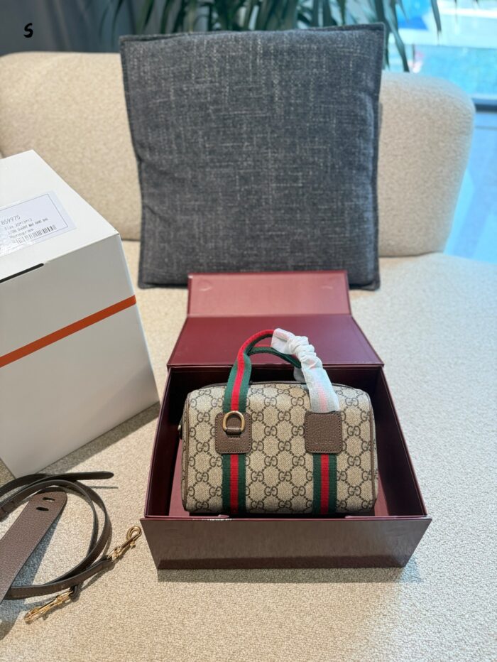 Gucci Guccitender Collection Mini Gg Sinner'S Signature Mini Travel Bag Exquisite Craftsmanship Classic Elements - Image 1