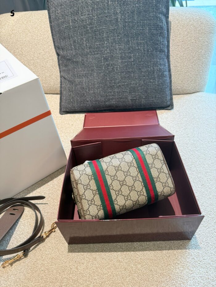 Gucci Guccitender Collection Mini Gg Sinner'S Signature Mini Travel Bag Exquisite Craftsmanship Classic Elements - Image 7