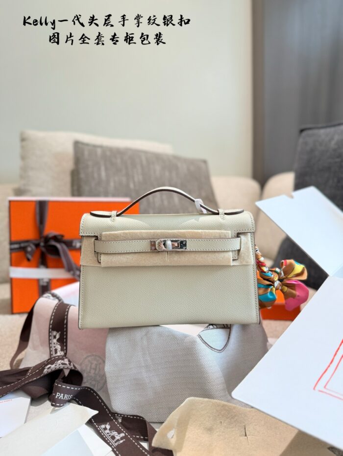 Hermes Mini Kelly - Timeless Elegance With Palm-Print Silver Buckle. Diy Shoulder Strap Option. - Image 7