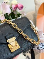Louis Vuitton Love At First Sight Collection Classic Black Floral Soblack Metis East West Messenger Bag 3-Way Carrying Options | Exquisitely Compact - Image 4