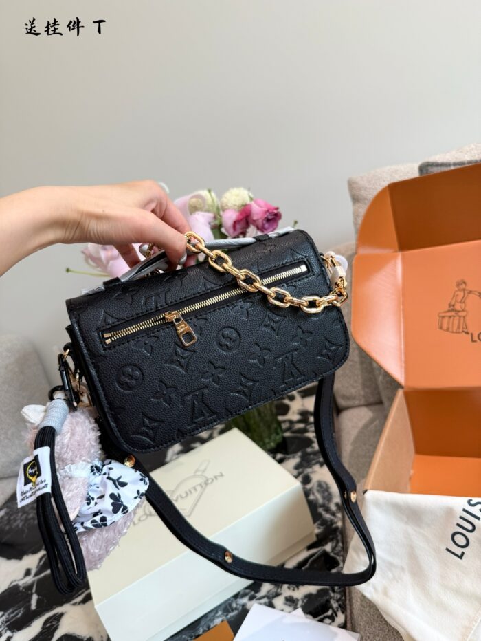 Louis Vuitton Love At First Sight Collection Classic Black Floral Soblack Metis East West Messenger Bag 3-Way Carrying Options | Exquisitely Compact - Image 6