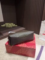 Tory Burch Tote Bag Retro Elegance Luxurious Feel Impressive Capacity Versatile For Both Casual And Formal Wear - Image 5