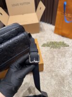 Louis Vuitton Embossed Black Warrior Messenger Bag Practical, Versatile, Hard-Wearing And Scratch-Resistant - Image 7