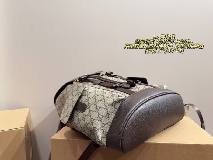 Gucci Backpack Spacious Capacity Holiday Travel Fashion Essential - Image 8