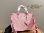 Mcm Tote Bag Adjustable Shoulder Strap Minimalist And Versatile Generous Capacity - Image 2