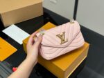 Louis Vuitton Newwave Chain Bag Unbelievably Luxurious And Eye-Catching - Image 12