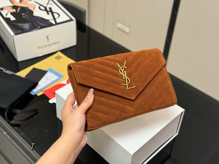 Yves Saint Laurent Woc Envelope Bag Cowhide Leather Crossbody/Underarm Superb Texture, Highly Durable - Image 5