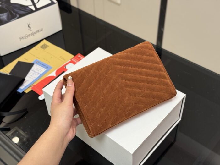 Yves Saint Laurent Woc Envelope Bag Cowhide Leather Crossbody/Underarm Superb Texture, Highly Durable - Image 7
