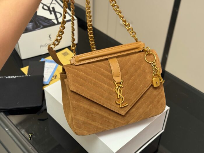 Yves Saint Laurent Classic Messenger Bag Retro Charm With Effortless Styling The Ultimate Viral It Bag - Image 2