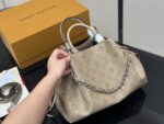 Louis Vuitton Moonlight Goddess Bucket Bag Vintage Mother-And-Child Set Elegant Classic Style - Image 2