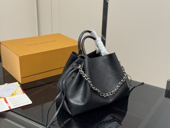 Louis Vuitton Moonlight Goddess Bucket Bag Vintage Mother-And-Child Set Elegant Classic Style - Image 10