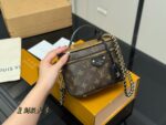 Louis Vuitton Nice Vanity Case Authentic Hardware Includes Shoulder Strap - Image 5