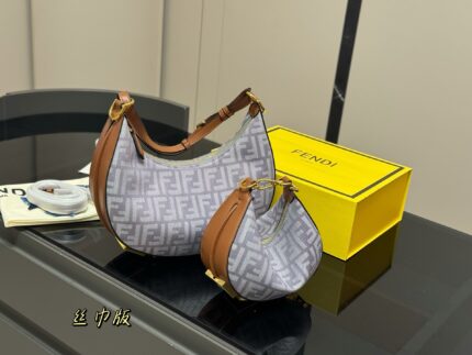 Fendi New Moon Horn Bag Silk Scarf Edition With Shoulder Strap Underarm Bag With Folding Box