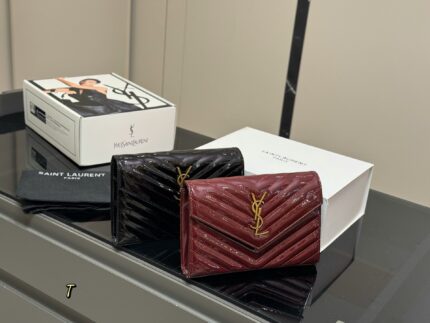 Yves Saint Laurent Woc Envelope Bag Cowhide Leather Can Be Worn Crossbody Or Underarm Wear-Resistant And Durable