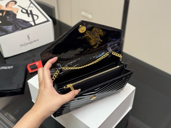 Yves Saint Laurent Woc Envelope Bag Cowhide Leather Can Be Worn Crossbody Or Underarm Wear-Resistant And Durable - Image 3