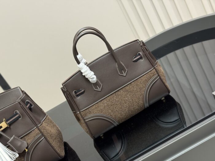 Hermès Bk30 Handbag In Genuine Top-Grain Cowhide Leather - Image 7
