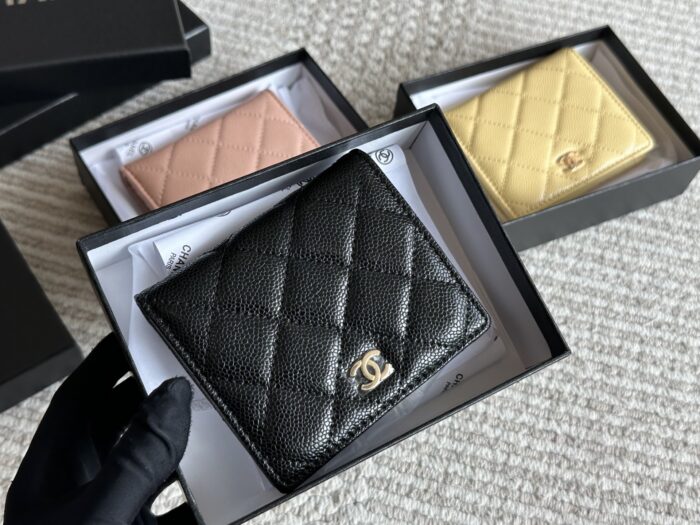 Chanel Classic Short Caviar Full-Leather Top-Grain Cowhide Wallet - Image 3
