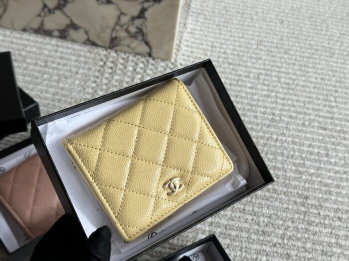 Chanel Classic Short Caviar Full-Leather Top-Grain Cowhide Wallet - Image 4