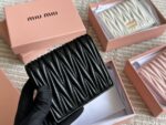 Miu Miu Classic Compact Wallet Full Leather Interior And Exterior, Top-Grain Cowhide Complete With Box - Image 9
