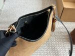 Coach'S New Laurel Wander Bag Features Dual Straps For Versatile Styling And An Internal Zipped Side Pocket. - Image 9