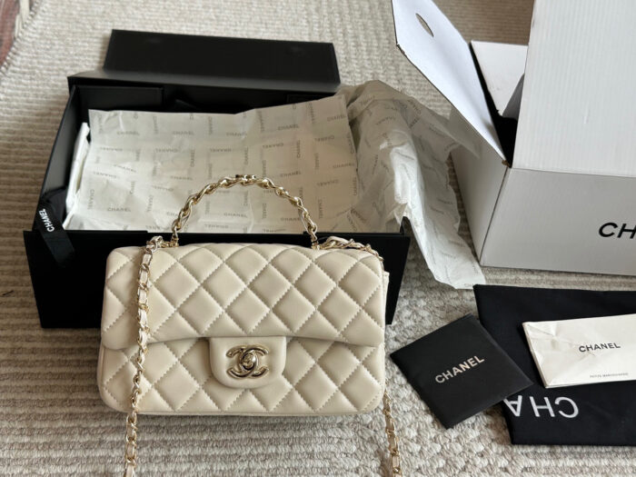 Chanel 23K Gold-Plated Leather Chain Handle Cf Lambskin Handbag With Pale Gold Buckle - Image 11