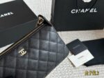 Chanel 25S Quilted Chain Bag Handheld, Crossbody, Shoulder Strap Multiple Carry Options Mint Condition - Image 3
