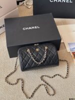 Chanel 25P Grained Leather Bowling Bag - Handheld Crossbody Chain Bag - Image 2