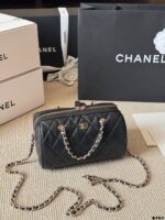 Chanel 25P Grained Leather Bowling Bag - Handheld Crossbody Chain Bag - Image 3