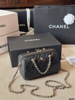 Chanel 25P Grained Leather Bowling Bag - Handheld Crossbody Chain Bag - Image 4