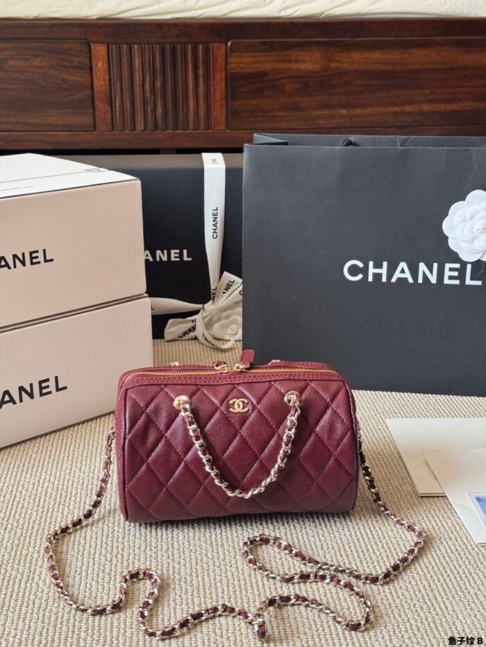 Chanel 25P Grained Leather Bowling Bag - Handheld Crossbody Chain Bag - Image 13