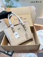 Coach 2024 Autumn/Winter Mollie Mini Tote Classic Silhouette, Supremely Practical For Commuting, Gatherings, And Everyday Outings - Image 3