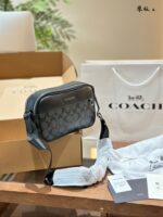 Coach Graham Double-Zip Camera Bag - Vintage Logo Stripe Colour-Block Design. Can Be Worn Crossbody Or As A Waist Bag. - Image 2