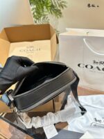Coach Graham Double-Zip Camera Bag - Vintage Logo Stripe Colour-Block Design. Can Be Worn Crossbody Or As A Waist Bag. - Image 7