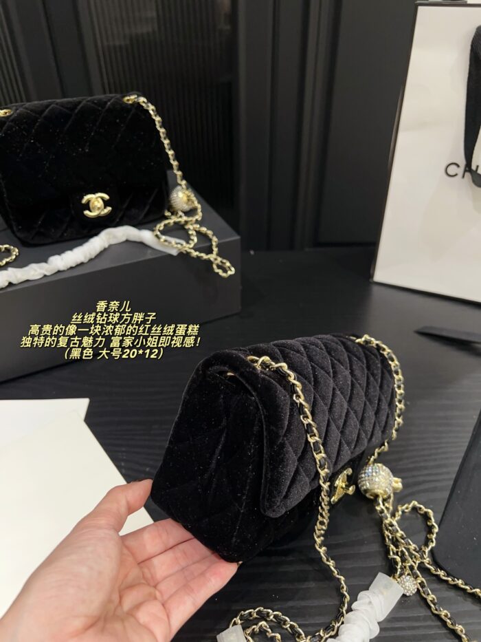 Chanel Velvet Diamond Ball Square Pouch Red Velvet Sparkling Diamond Double Ball Vintage Elegant Handbag - Image 7