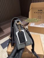 Coach Lucy Series Black Messenger Bag Genuine Leather Edging With Vintage-Inspired Sharp-Line Craftsmanship - Image 4