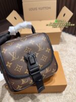 Louis Vuitton Christopher Monogram Camera Bag Stylish And Versatile Elegant And Sophisticated - Image 6