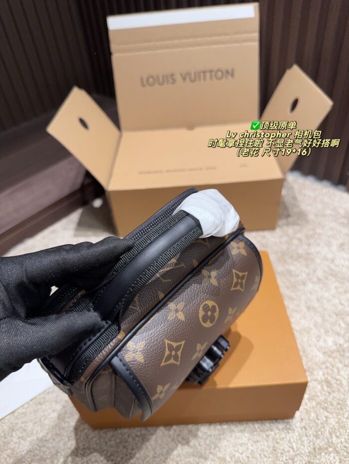 Louis Vuitton Christopher Monogram Camera Bag Stylish And Versatile Elegant And Sophisticated - Image 7