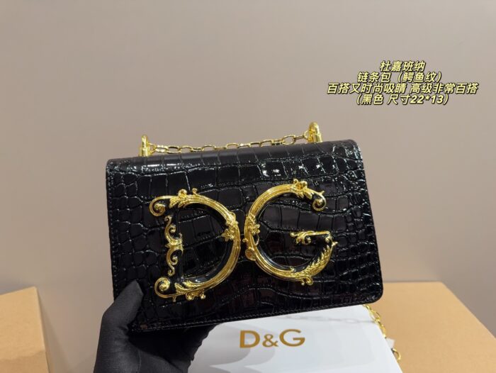 Dolce & Gabbana Dg Girls Crocodile-Embossed Chain Bag Versatile, Fashionable And Eye-Catching - Image 3