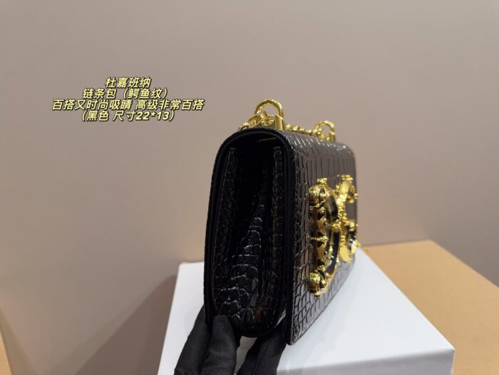 Dolce & Gabbana Dg Girls Crocodile-Embossed Chain Bag Versatile, Fashionable And Eye-Catching - Image 4