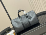 Louis Vuitton Keepall Travel Bag Spacious And Practical Gym/Travel Tote