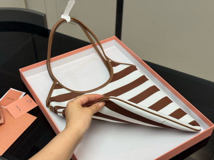 Miu Miu New Striped Tote Bag Exquisitely Tailored Silhouette - Image 9