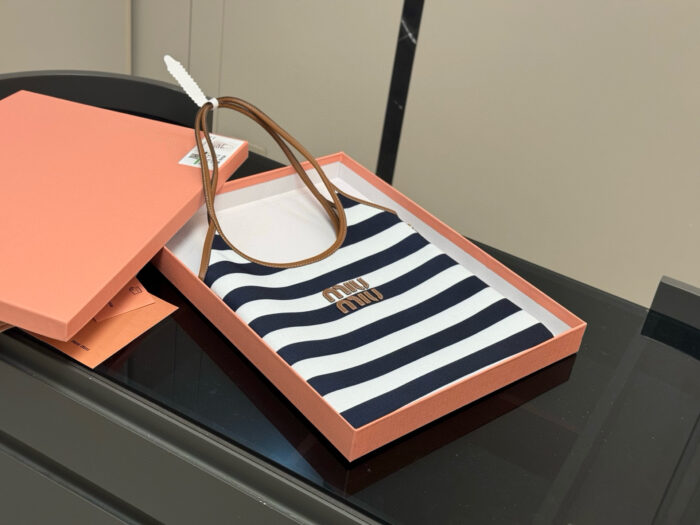 Miu Miu New Striped Tote Bag - Image 5