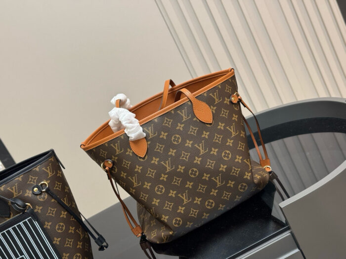 Louis Vuitton Neverfull New Classic Textured Tote - Image 7