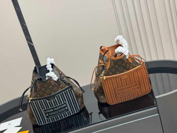 Louis Vuitton Neverfull New Classic Textured Tote - Image 9